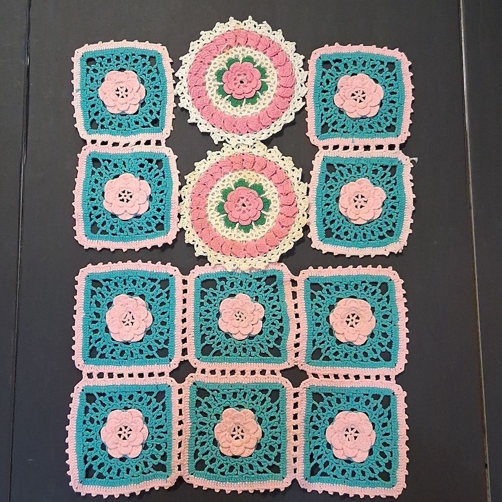 Vintage Rose Flower Hot Pad Trivets Raised Rosettes crocheted